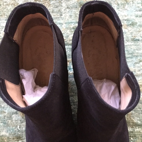 Mint Condition Black Chanel Ankle Boots/booties - Picture 4 of 8